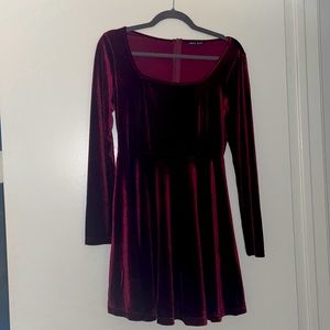 Beautiful burgundy velvet long sleeve dress from Shein! Never worn!